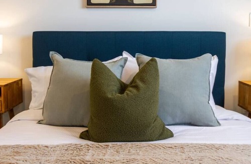 Upper Riccarton House | The Tranquil Terrace - Zen Zone 2 bed 2 bath