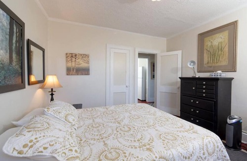 South Green Apartment | The Traveler Suite C1