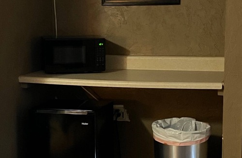 Jacksonville Hotel | The Travelers Inn