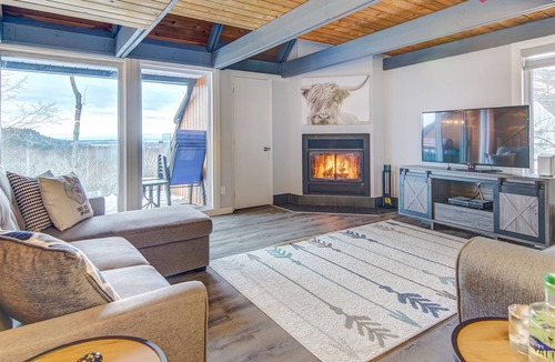 Beaupre Ski Chalet | ⭐ The Tree-Haus of Mont Ste-Anne 🌳 Splendid view, 3 min from ski-golf-hike ⭐