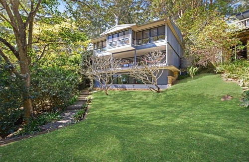 Avoca Beach House | The Tree House - Family Accommodation