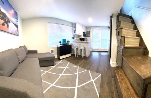 West Salem Cabin | The Tree House of Paradise