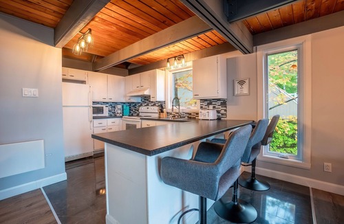 Beaupre Ski Chalet | The Tree-House | Sauna & Gym | in&out Pool | BBQ | AC | Fireplace