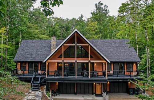 West Alton Ski Chalet | The Tree House