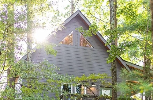 Gadsden Cabin | The Tree Stump at River Rocks Landing