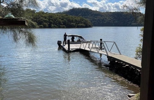 Milsons Passage House | The Treehouse @ Milsons *Boat Access ONLY*