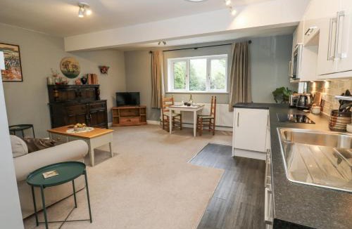 Giggleswick Apartment | The Treetop