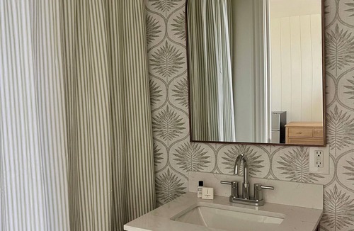 Ogunquit Hotel | The Trident Inn