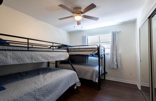Shreveport House | The Triple Play Getaway 3BR Game Room Sleeps 10