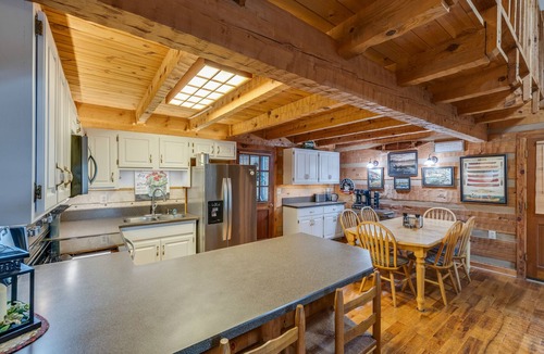 Piney Flats Cabin | The Triple Porch Retreat, Canoe Cabin @ BooneLake