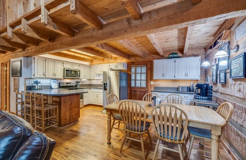 Piney Flats Cabin | The Triple Porch Retreat, Canoe Cabin @ BooneLake