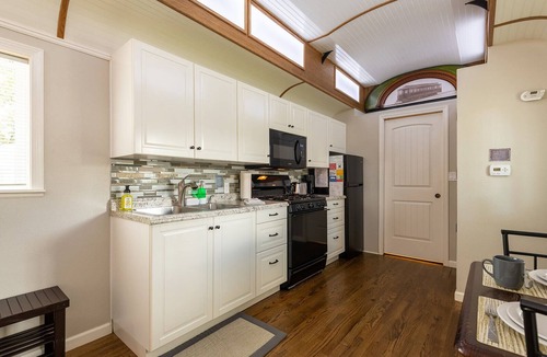 Colorado Springs House | —> The Trolley Car <—