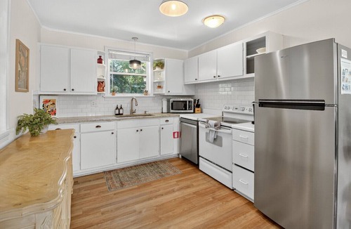 Charleston House | The Tropic - Large Jungly Oasis, Great for Groups