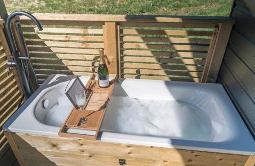 Balfron Cabin | The Trossachs Collection