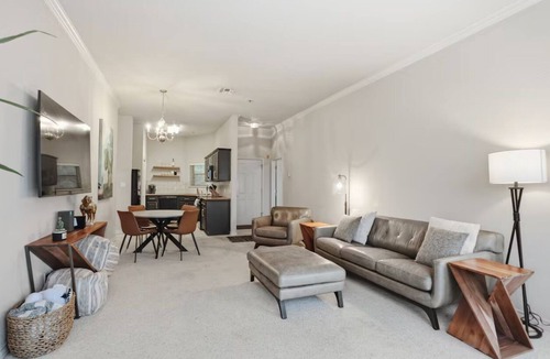 Boerne Condo | The Troubadour at Tapatio Springs- Golf, Swimming Pool, Restaurant & Bar.