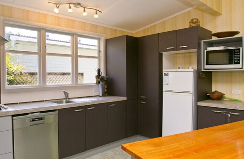 Turangi Cottage | The Trout House - Turangi Holiday Home