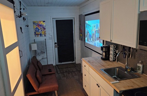 Lexington Cabin | The Tuck Cabin