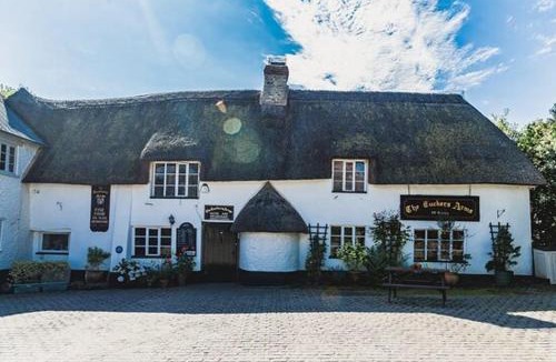 Axminster Hotel | The Tuckers Arms