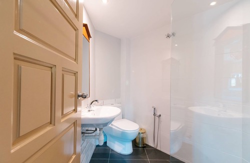 Taman Istana House | The Tudor