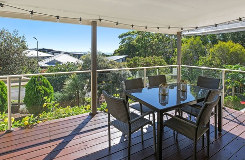 Red Head House | THE TWILIGHT BREEZE - Red Head - Pet Friendly