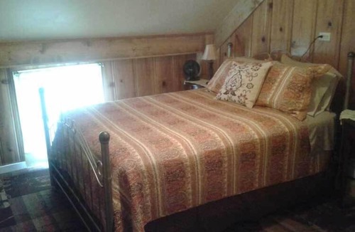 Twin Lakes Hotel | The Twin Lakes Inn