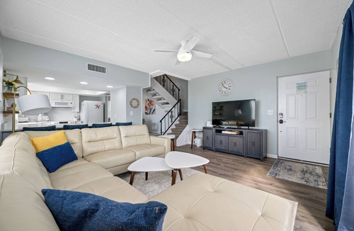 Redington Shores House | The Ultimate Beach Getaway for Large Groups!