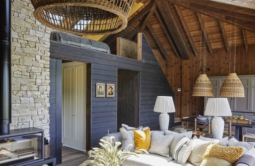 Lechlade Cabin | The ultimate Cotswolds escape.
