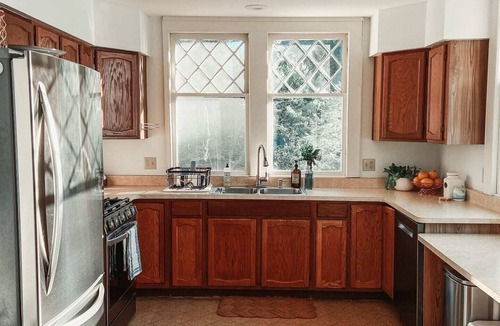 Dale House | The ultimate cottage core experience in a serene lake country setting overlooking Silver Lake - minutes from Letchworth State Park and downtown Perry, NY