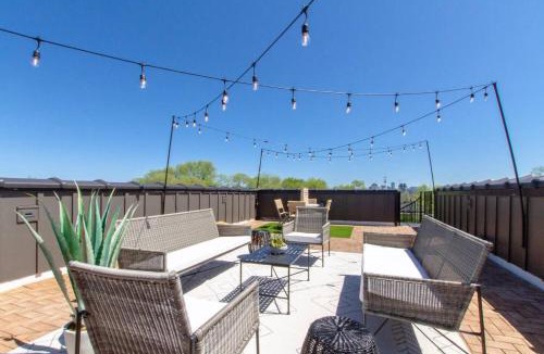 Hadley - Washington House | The Ultimate Double Rooftop Deck with Skyline Views