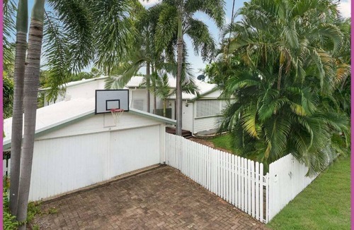 Hyde Park House | The Ultimate Queensland Holiday!