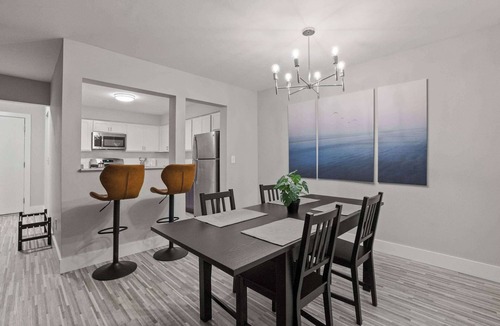 Rochester Apartment | The Ultimate Rochester Getaway Cozy & Inviting