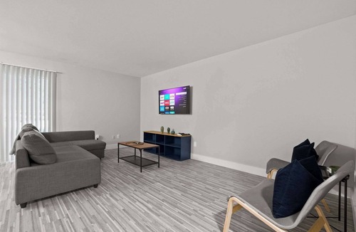 Rochester Apartment | The Ultimate Rochester Getaway Cozy & Inviting