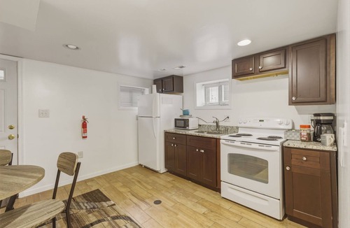 Seat Pleasant House | The Understory | Cozy Capitol Heights Suite