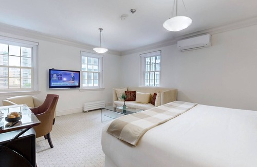 Downtown Toronto Hotel | The University Club of Toronto