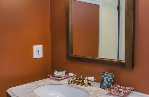 East Side Hotel | The University Inn at Emory