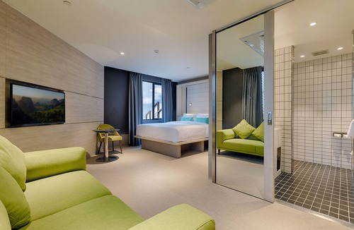 Simpang Ampat Hotel | The Upper House Hotel