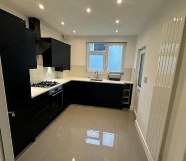 Nightingale Apartment | The Upper Tooting Beauty - 2bed Ground Floor Flat