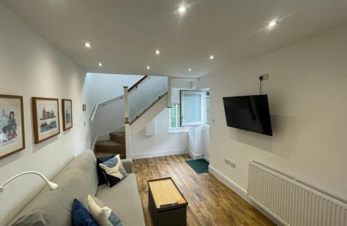 Wirral House | The Upton Coach House