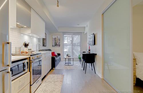 Garden District Apartment | The Urban Homestead by Instant Suites