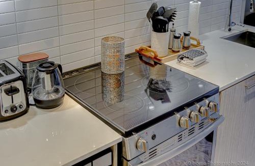 Garden District Apartment | The Urban Homestead by Instant Suites