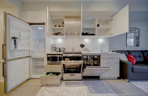 Garden District Apartment | The Urban Homestead by Instant Suites