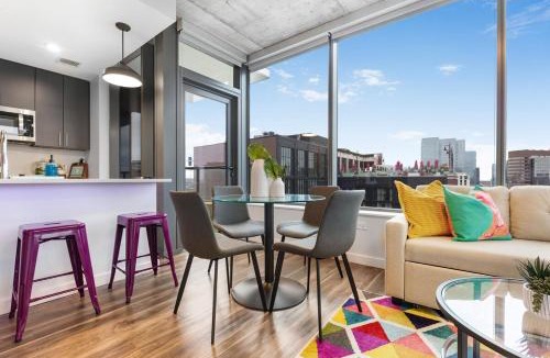 West End Apartment | The Urban Kaleidoscope Downtown Nashville