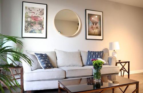 Wilshire Montana Apartment | the