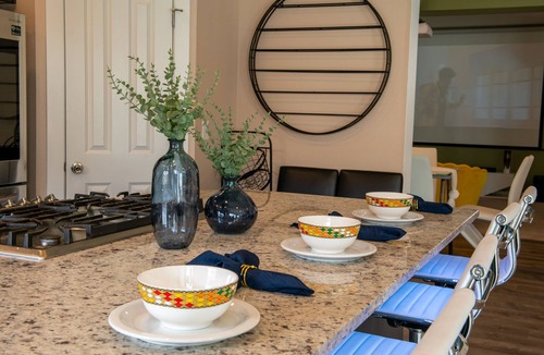 Fort Lewis House | The Utopia Luxury Stay