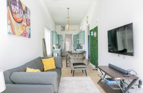 Greater East End House | The Vacationer A modern luxury 💎