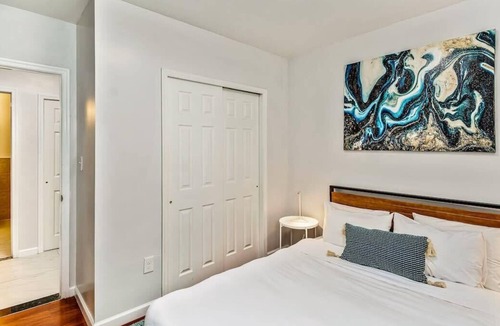 Chinatown Apartment | The Vacationer’s place
