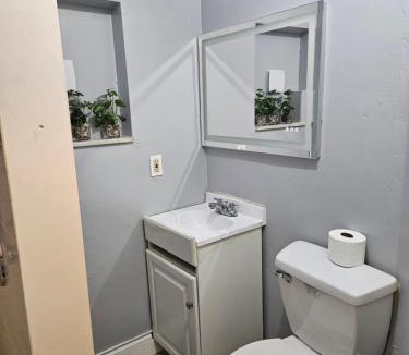 Lauderdale Lakes House | The Vacay Inn