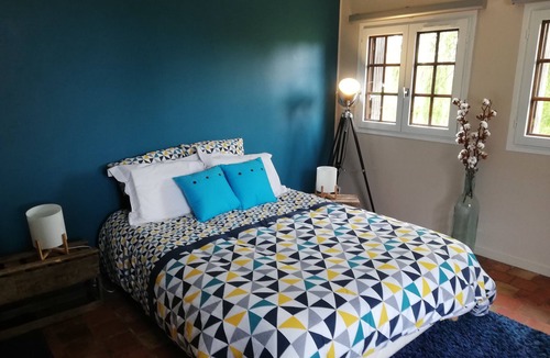 Saint-Etienne-l'Allier Bed & Breakfast | The valley.