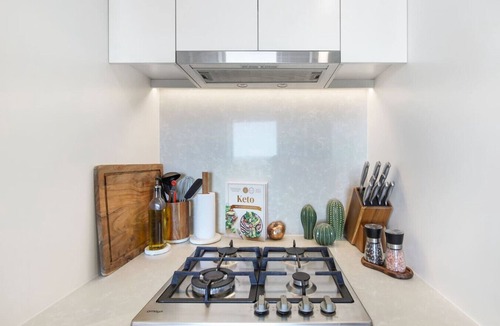 Fortitude Valley Apartment | `The Valley Vibe! That View`