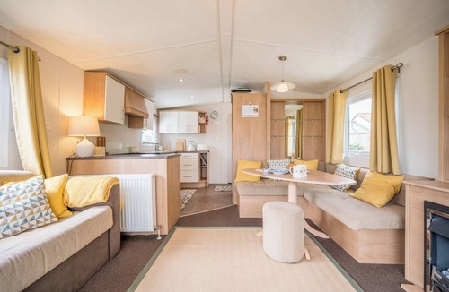 Pakefield Apartment | The Vansion, Pakefield